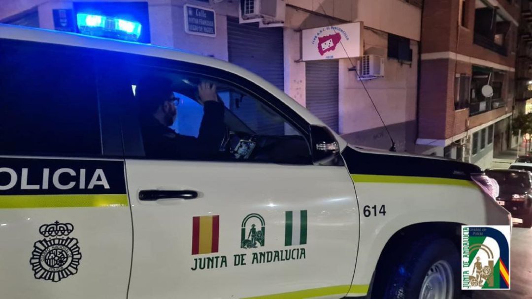 Los irresponsables se encontraban en el Club de Dominó 'El Rinconcillo' de Jaén capital Los irresponsables se encontraban en el Club de Dominó 'El Rinconcillo' de Jaén capital