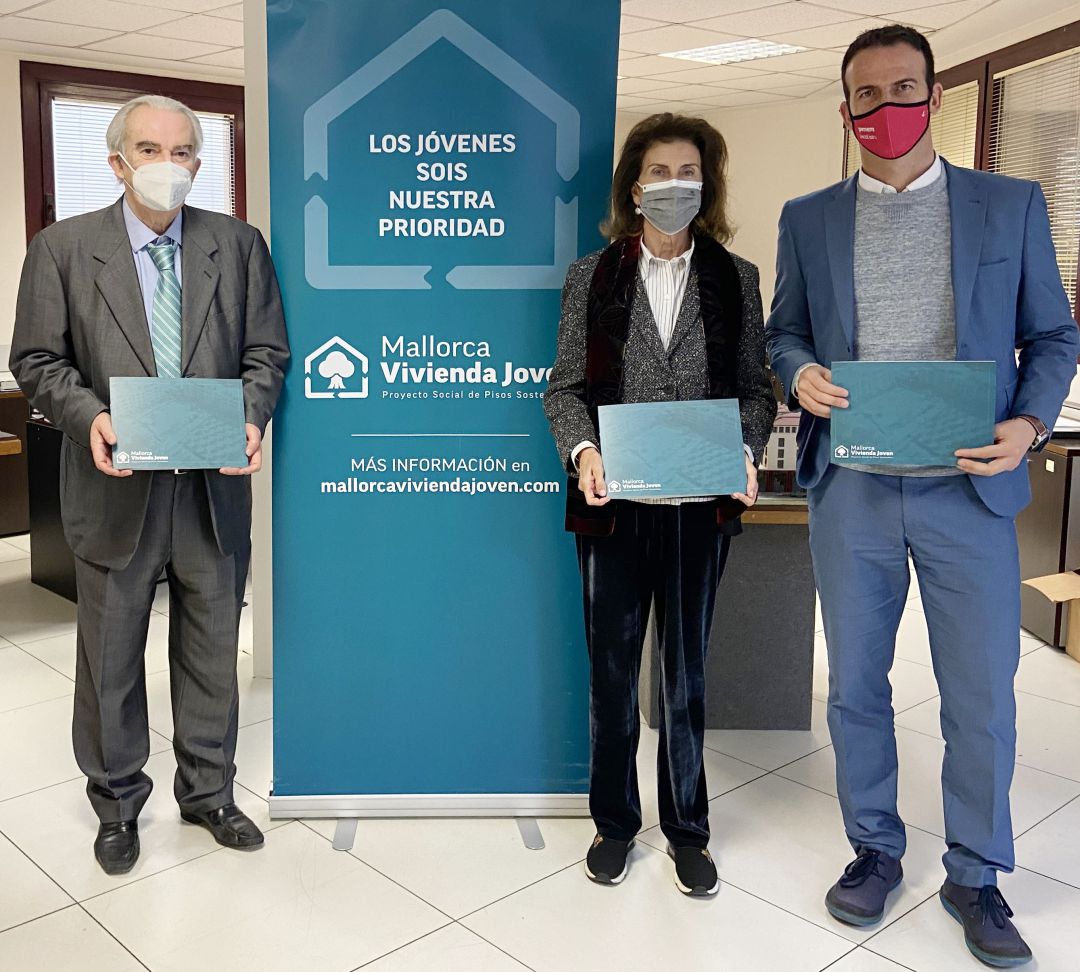 Javier Cabotá, Carmen Planas y Jordi Mora. Javier Cabotá, Carmen Planas y Jordi Mora.