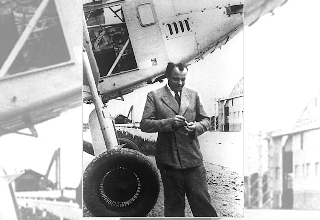 Antoine de Saint-Exupéry Antoine de Saint-Exupéry