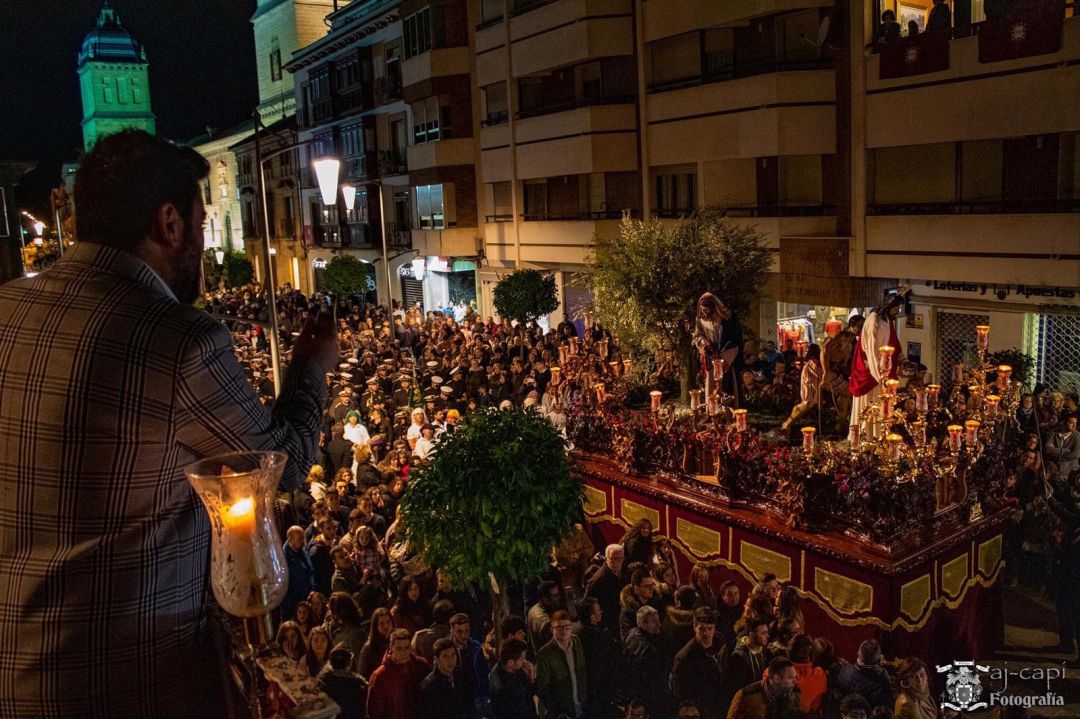 La Hermandad Salesiana del Prendimiento de Úbeda a su paso por calle Nueva La Hermandad Salesiana del Prendimiento de Úbeda a su paso por calle Nueva