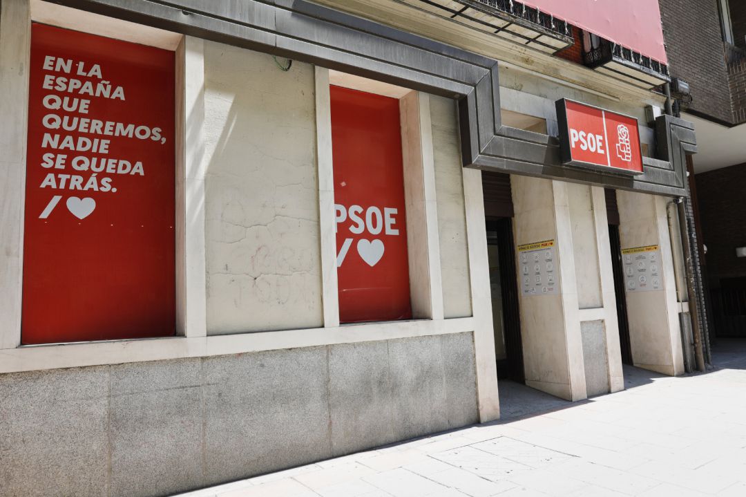 Entrada al edificio de la sede del PSOE, situado en la calle Ferraz, en Madrid Entrada al edificio de la sede del PSOE, situado en la calle Ferraz, en Madrid