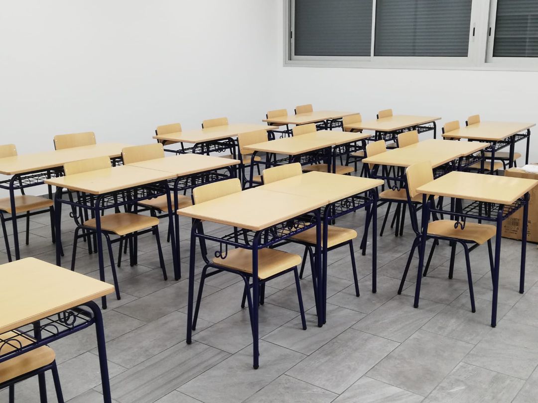 Aula de uno de los colegios de La Destila. Aula de uno de los colegios de La Destila.