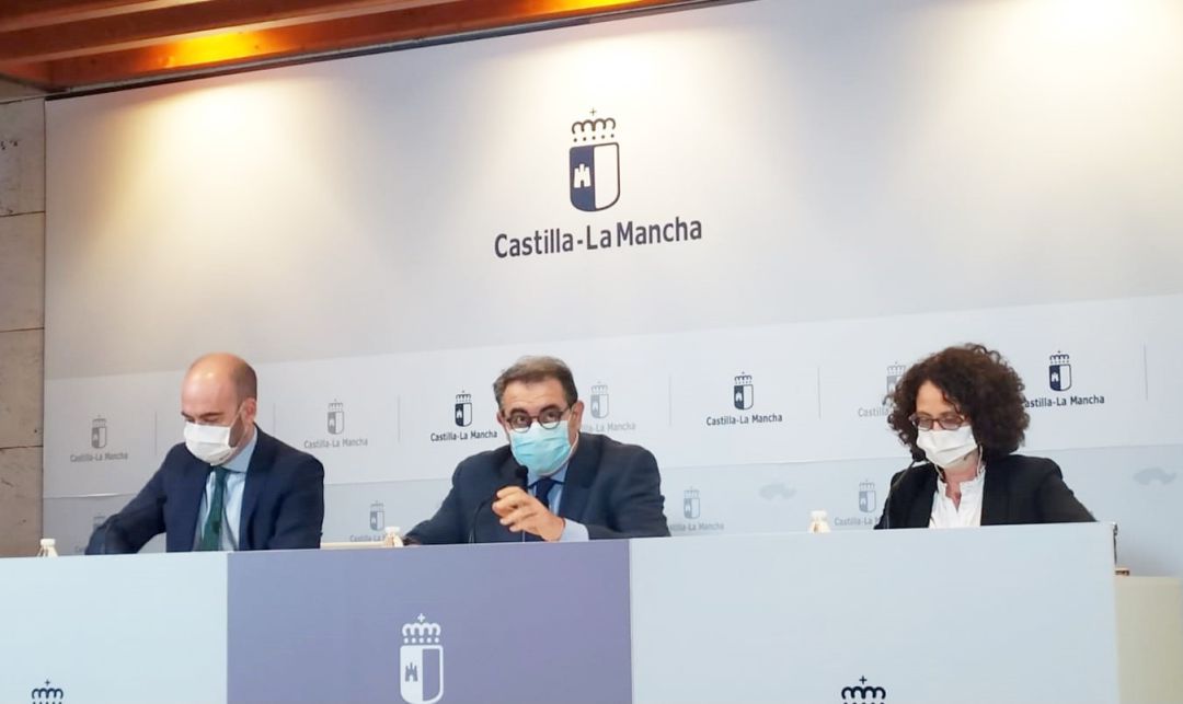 El objetivo es vacunar a 45.000 sanitarios entre enero y febrero El objetivo es vacunar a 45.000 sanitarios entre enero y febrero