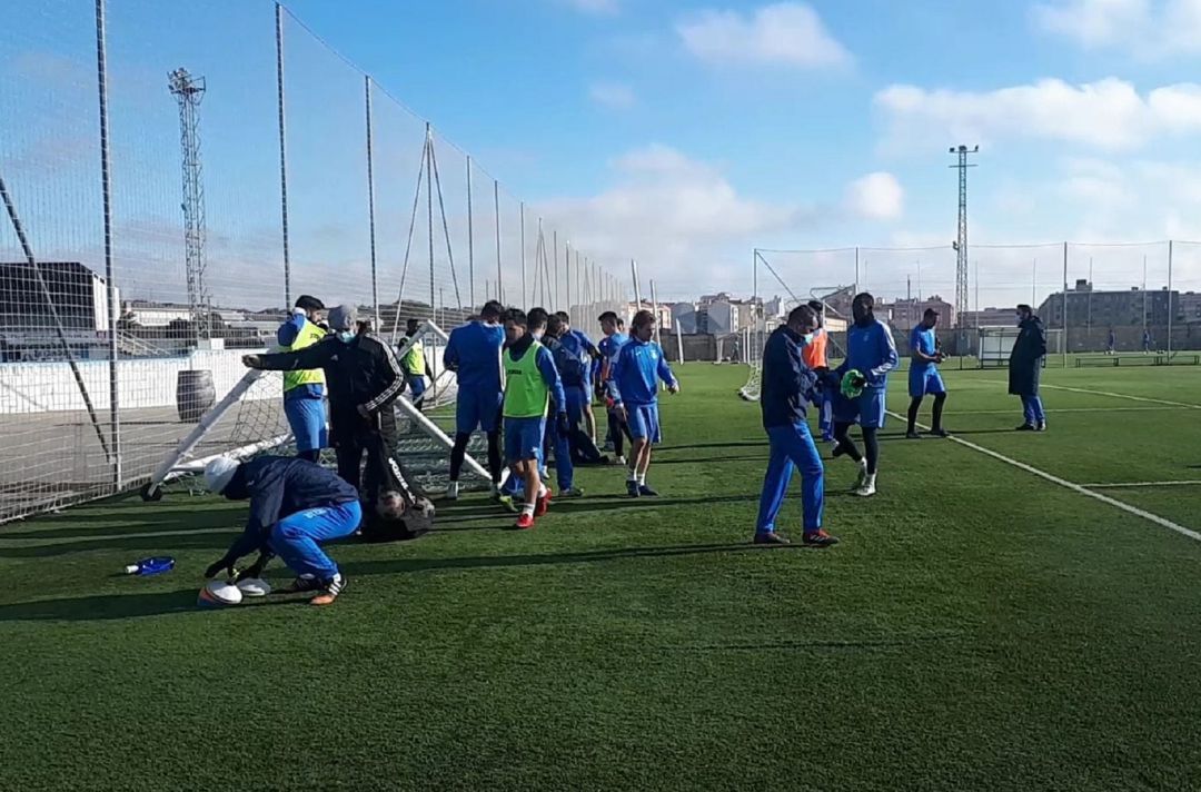 Los blanquiazules durante una sesión de trabajo de la presente temporada. Los blanquiazules durante una sesión de trabajo de la presente temporada.