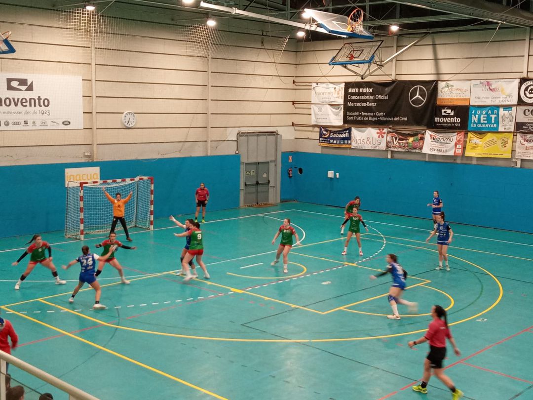 Handbol Sant Quirze y Elda Prestigio han protagoniza un partido de poder a poder Handbol Sant Quirze y Elda Prestigio han protagoniza un partido de poder a poder