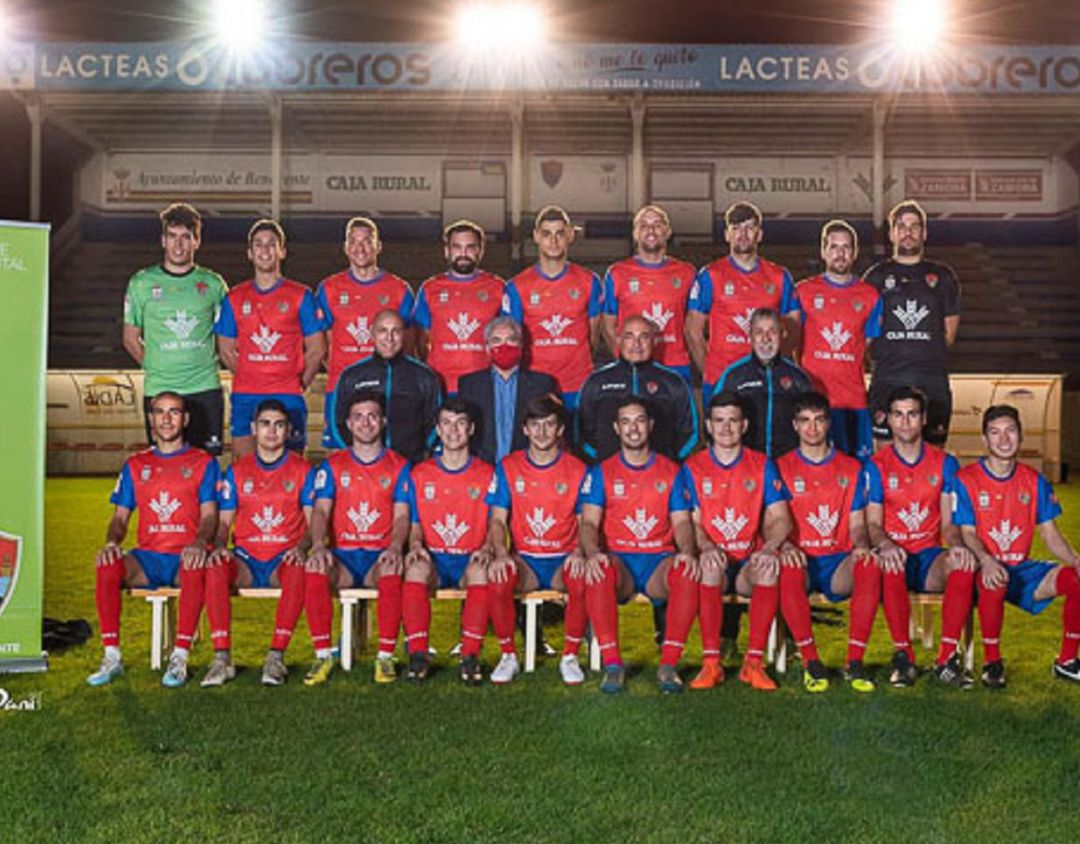 Foto oficial del equipo Foto oficial del equipo