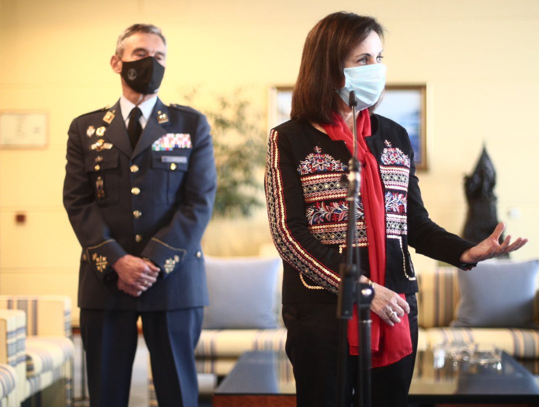 La ministra de Defensa, Margarita Robles, junto al JEMAD La ministra de Defensa, Margarita Robles, junto al JEMAD