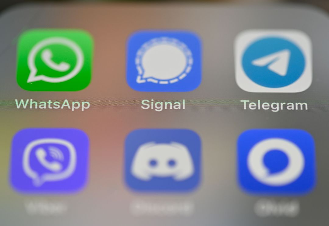 WhatsApp, Telegram y Signal son "igual de seguras", según un experto informático. WhatsApp, Telegram y Signal son "igual de seguras", según un experto informático.