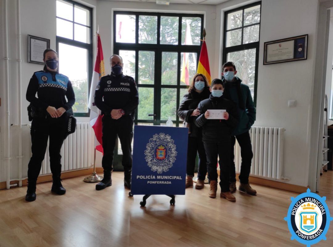 La imagen la ha colgado la policía municipal de Ponferrada en redes sociales La imagen la ha colgado la policía municipal de Ponferrada en redes sociales