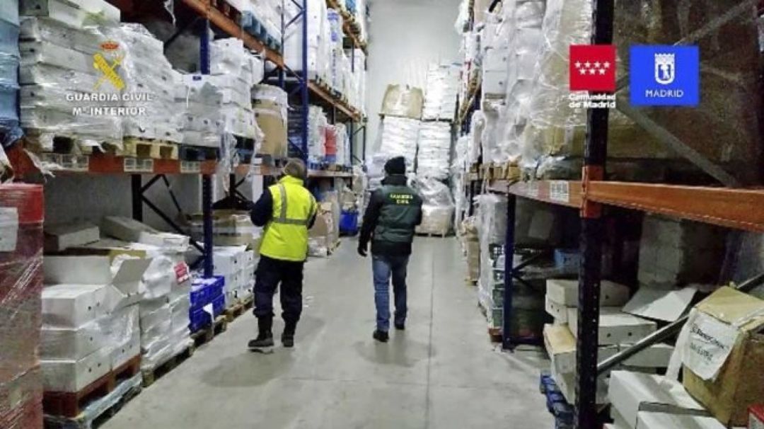 El etiquetado falso de productos procedentes de una empresa investigada en Málaga.ha sido determinante para localizar la nave El etiquetado falso de productos procedentes de una empresa investigada en Málaga.ha sido determinante para localizar la nave