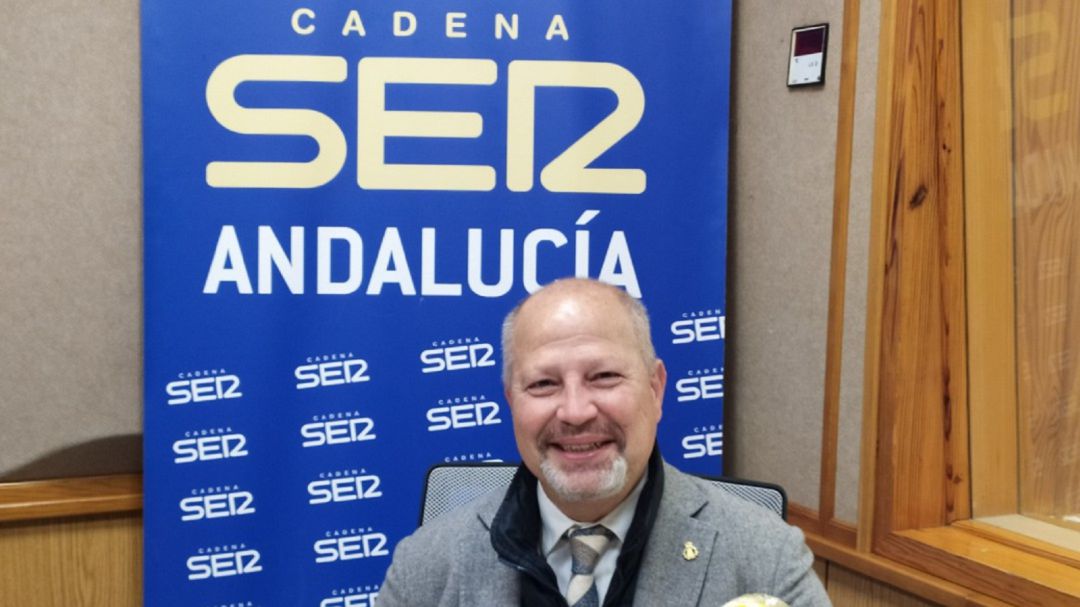Imagen de Archivo de Javier Imbroda en los estudios centrales de la Cadena Ser Andalucía Imagen de Archivo de Javier Imbroda en los estudios centrales de la Cadena Ser Andalucía