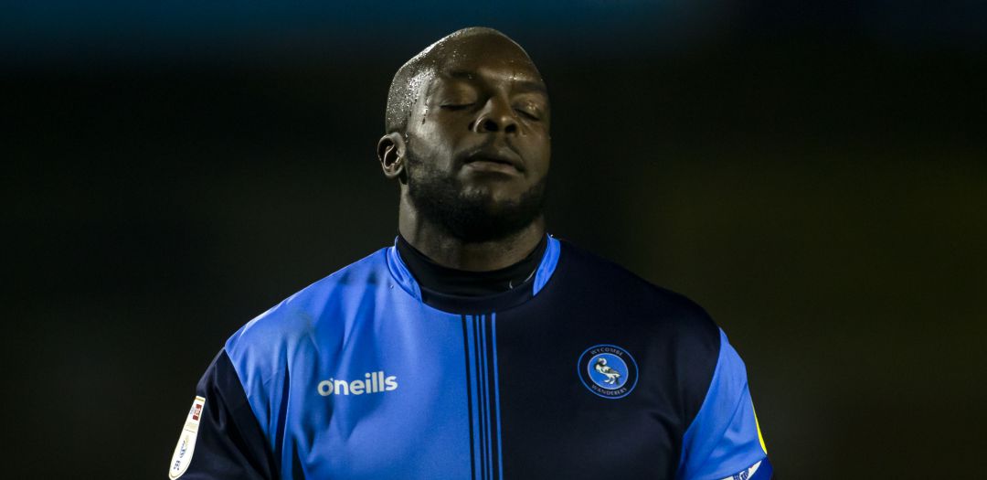 Adebayo Akinfenwa, durante un partido del Wycombe Wanderers Adebayo Akinfenwa, durante un partido del Wycombe Wanderers