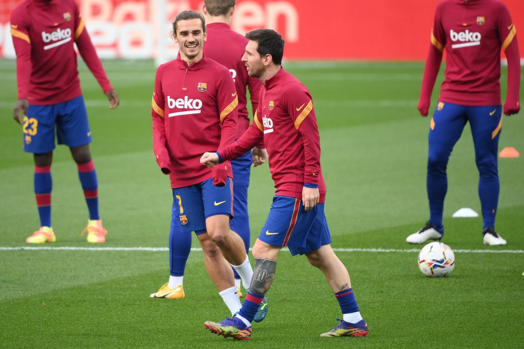 Griezmann y Messi, en un entrenamiento con el Barça Griezmann y Messi, en un entrenamiento con el Barça