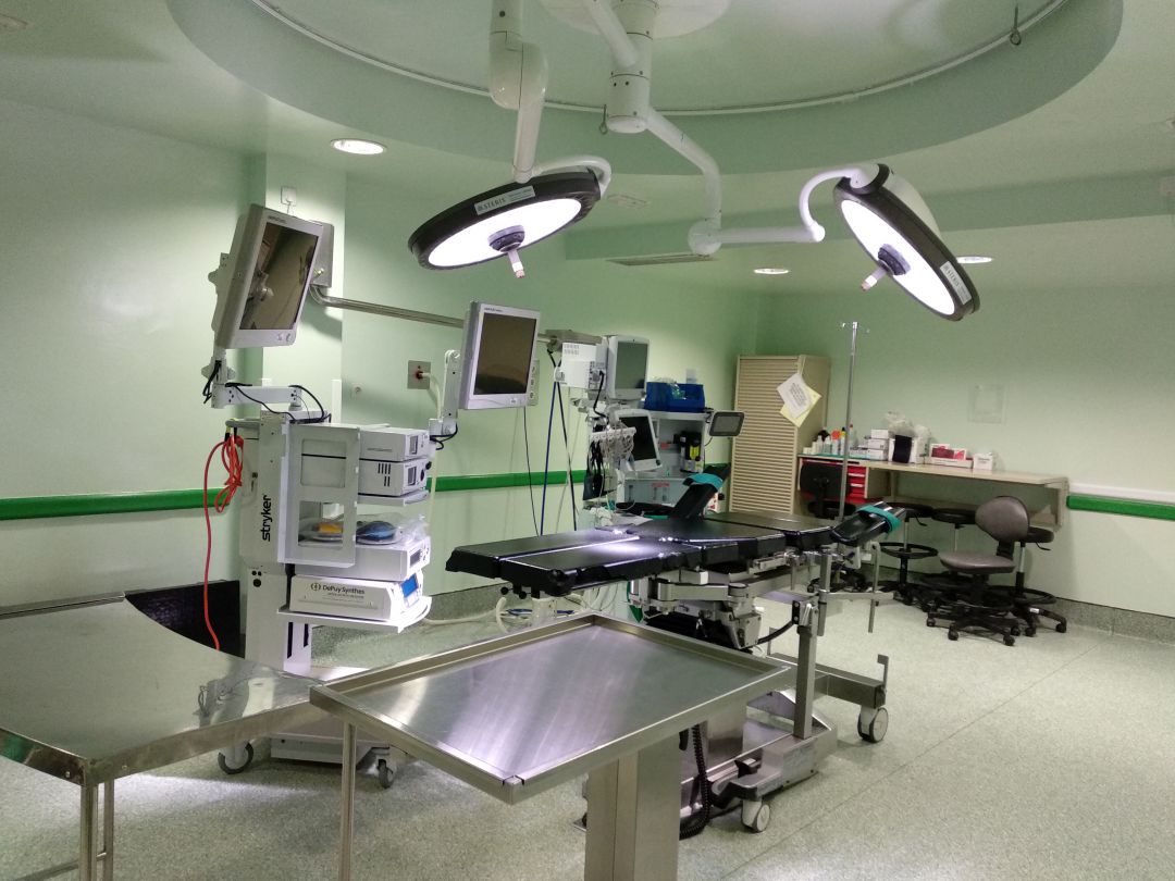 Quirófano del Hospital de los Santos Reyes tras su remodelación en 2019 Quirófano del Hospital de los Santos Reyes tras su remodelación en 2019