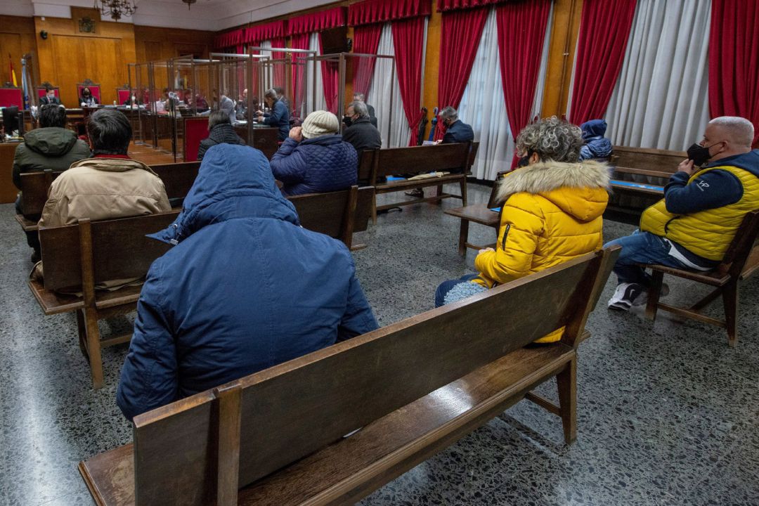 La operación supuso disolver el grupo de estupefacientes de la Policía Nacional en Ourense La operación supuso disolver el grupo de estupefacientes de la Policía Nacional en Ourense