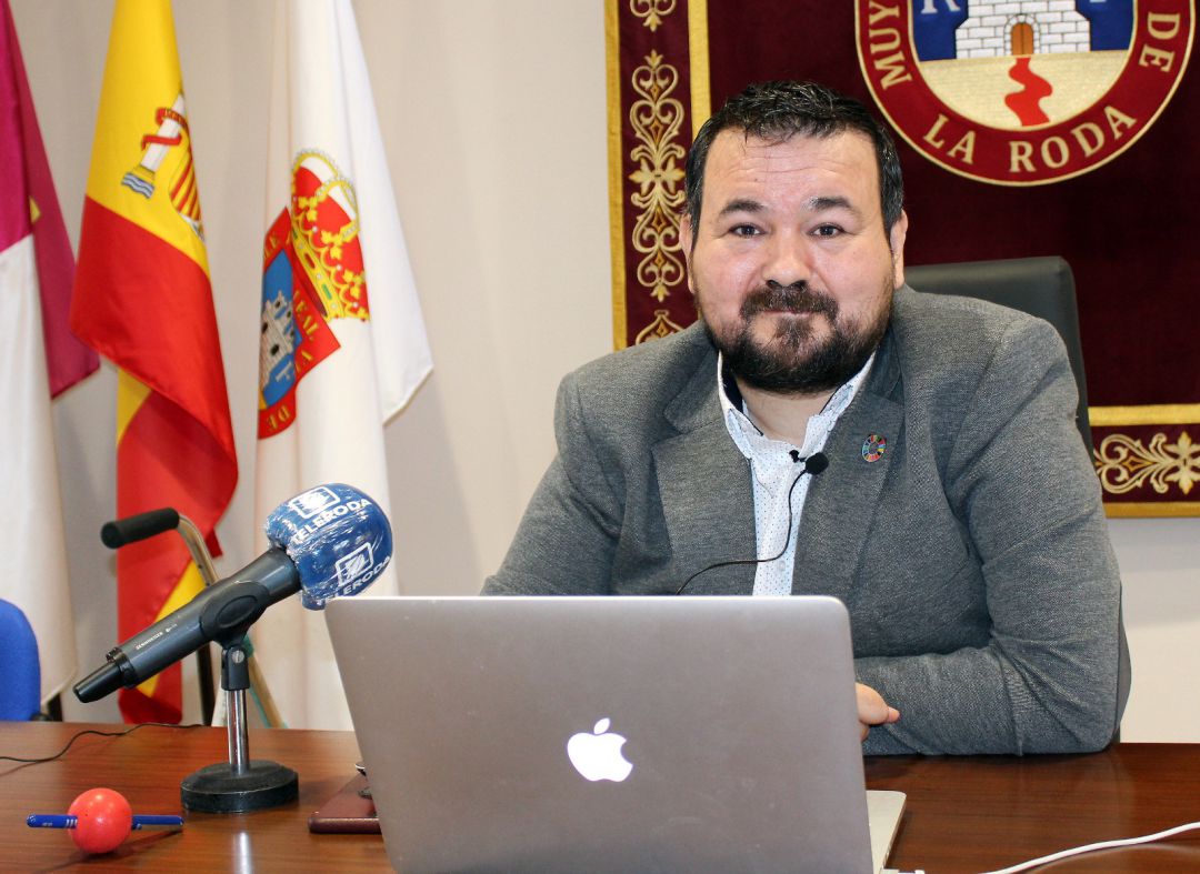 Juan Ramón Amores, alcalde de La Roda. Juan Ramón Amores, alcalde de La Roda.