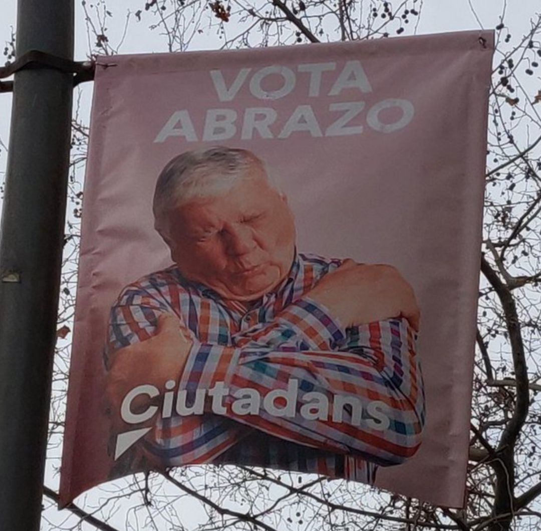 Los carteles de campaña de Ciudadanos en las elecciones catalanas se convierten en memes y desatan el humor. Los carteles de campaña de Ciudadanos en las elecciones catalanas se convierten en memes y desatan el humor.