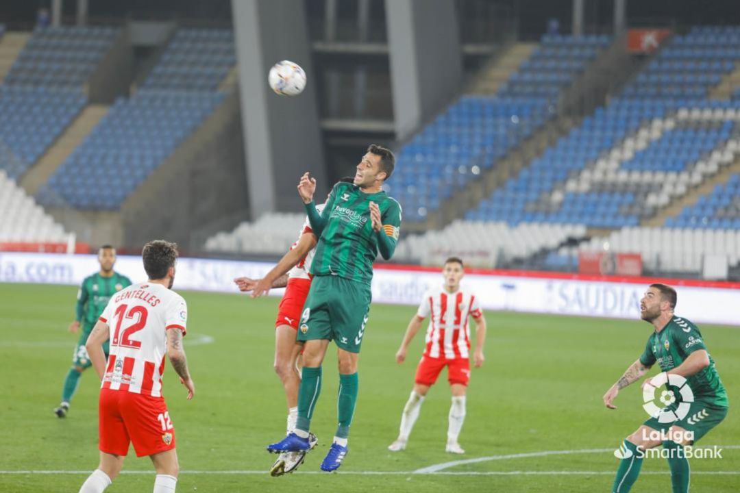 David Cubillas ha vuelto a ser titular por segunda jornada consecutiva David Cubillas ha vuelto a ser titular por segunda jornada consecutiva