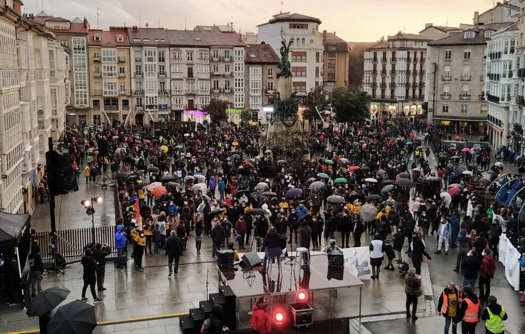 Manifestación en Vitoria por un empleo digno Manifestación en Vitoria por un empleo digno