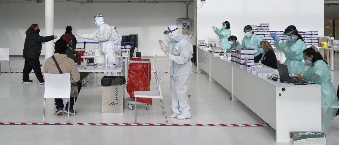 Dispositivo de cribado masivo para detectar casos asintomáticos de coronavirus en A Coruña Dispositivo de cribado masivo para detectar casos asintomáticos de coronavirus en A Coruña