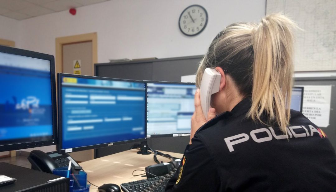 Policía
Policía