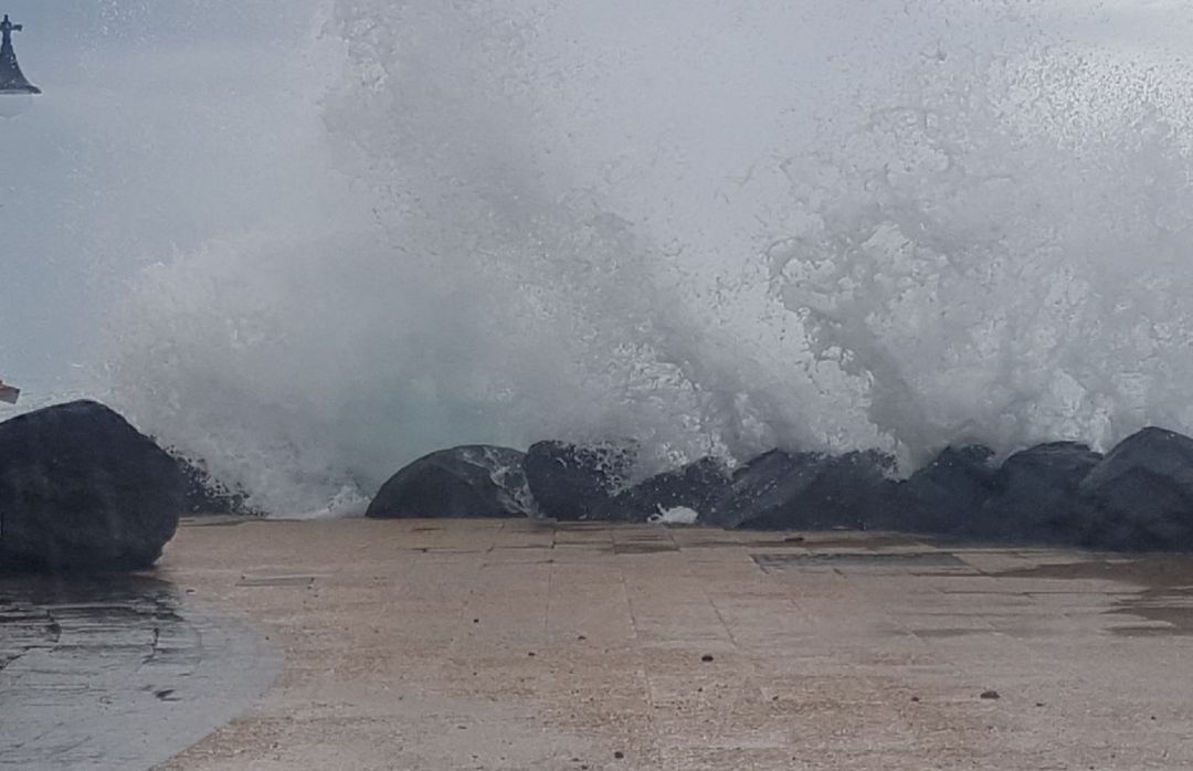 Prealerta por fenómenos costeros en Lanzarote. Prealerta por fenómenos costeros en Lanzarote.