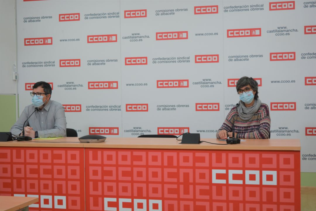 Rueda de prensa de la Federación de Educación de C.C.O.O. en Albacete. Rueda de prensa de la Federación de Educación de C.C.O.O. en Albacete.