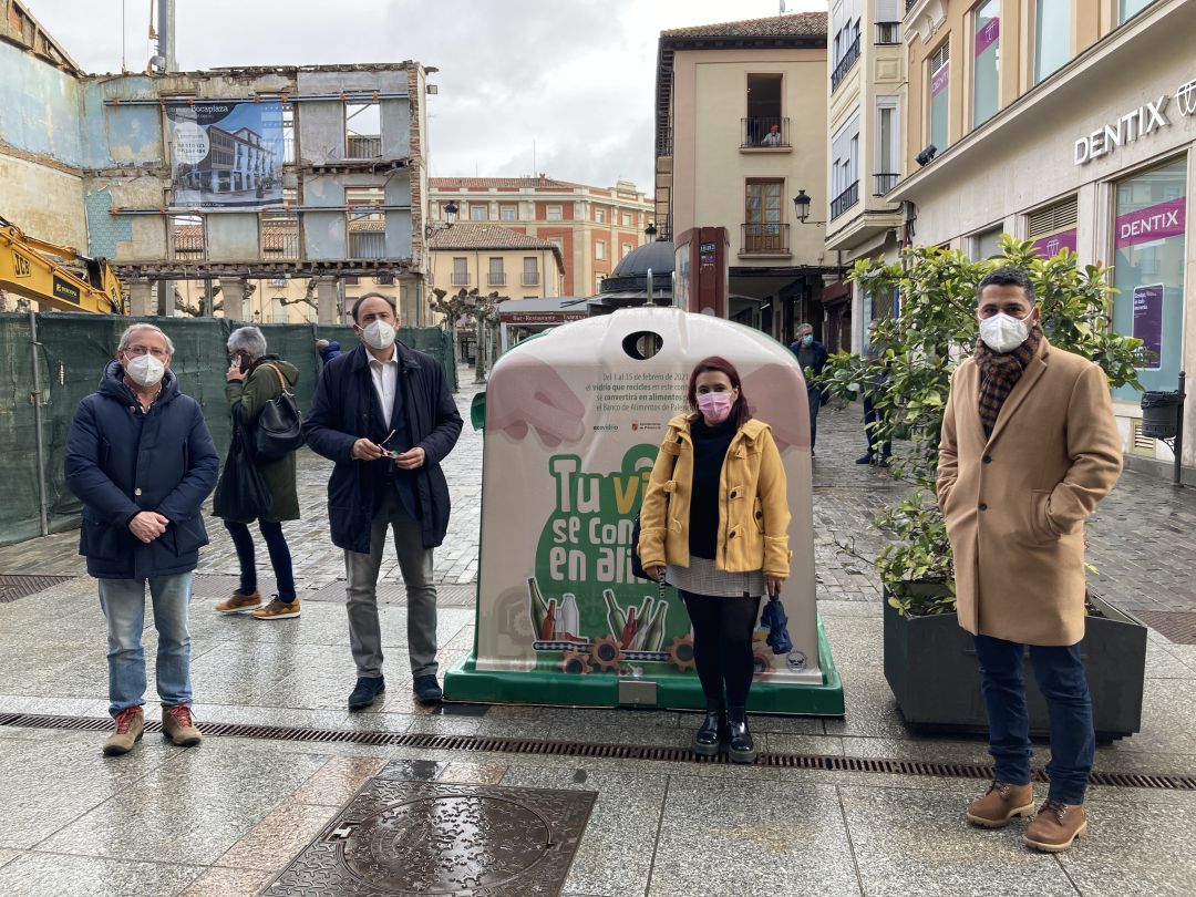 Ecovidrio lanza el reto solidario 'Tu vidrio se convertirá en alimento' en favor del Banco de Alimentos Ecovidrio lanza el reto solidario 'Tu vidrio se convertirá en alimento' en favor del Banco de Alimentos