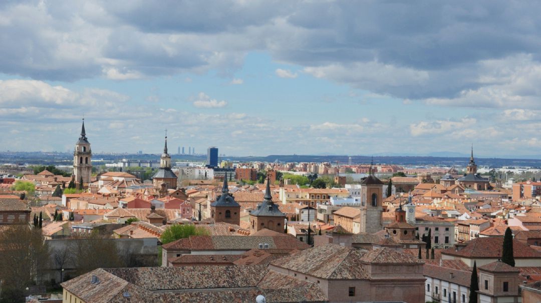 Foto panorámica de Alcalá de Henares. Foto panorámica de Alcalá de Henares.