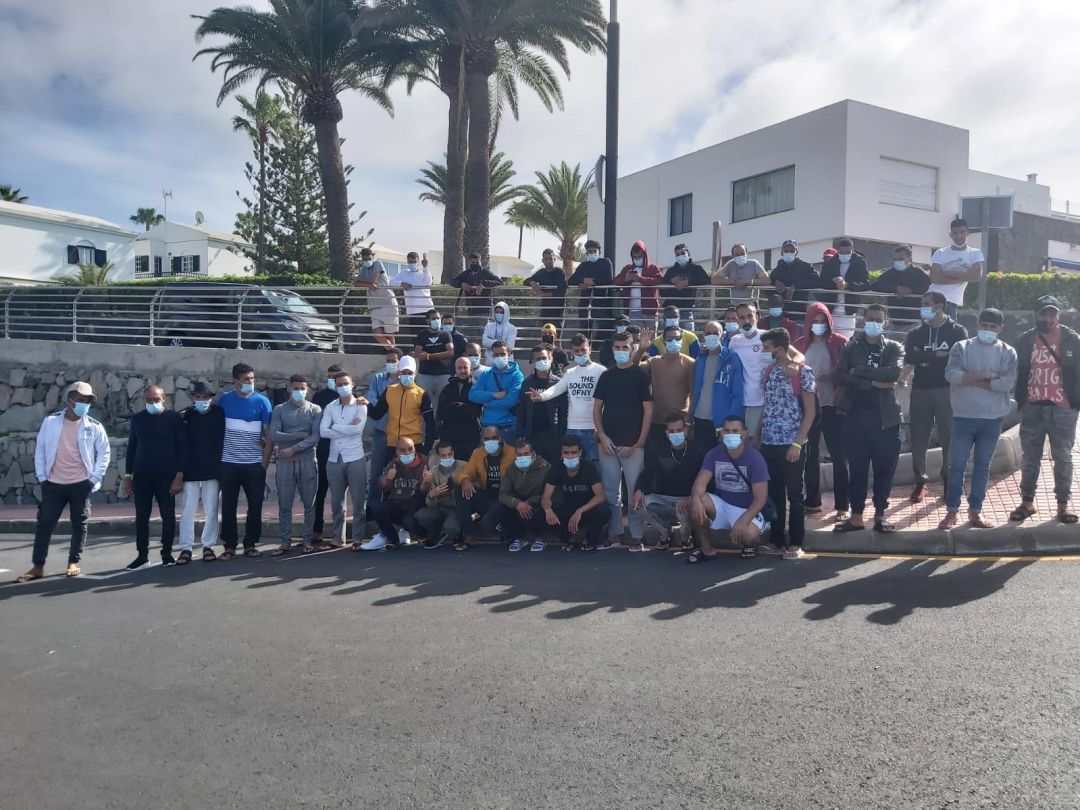 Grupo de migrantes atrapados en Anfi Grupo de migrantes atrapados en Anfi