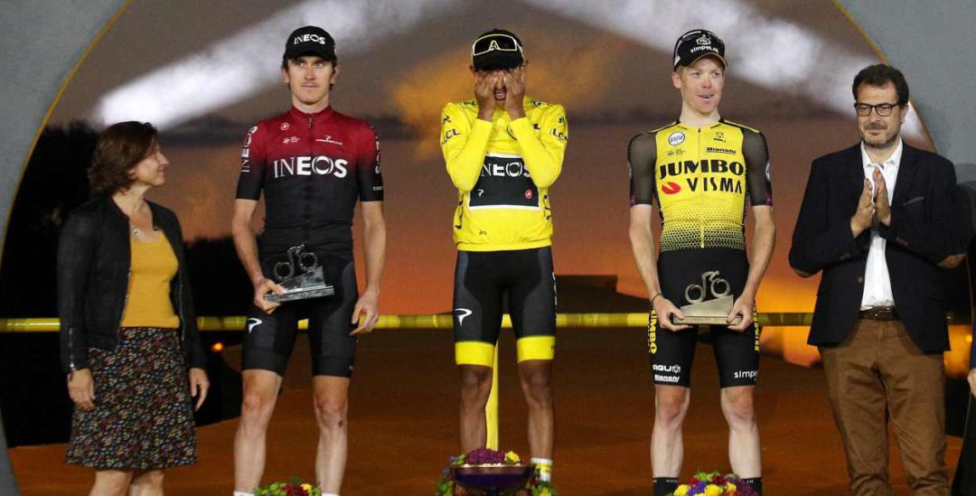 Egan Bernal, en el podio de París del Tour 2019. Egan Bernal, en el podio de París del Tour 2019.