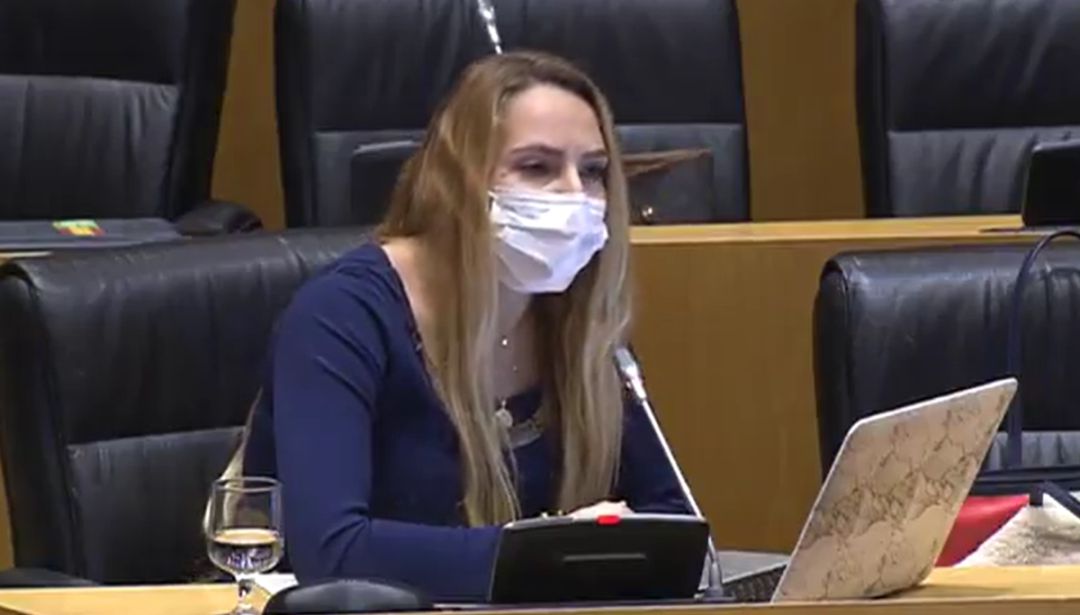 Patricia de las Heras durante una intervención. Patricia de las Heras durante una intervención.