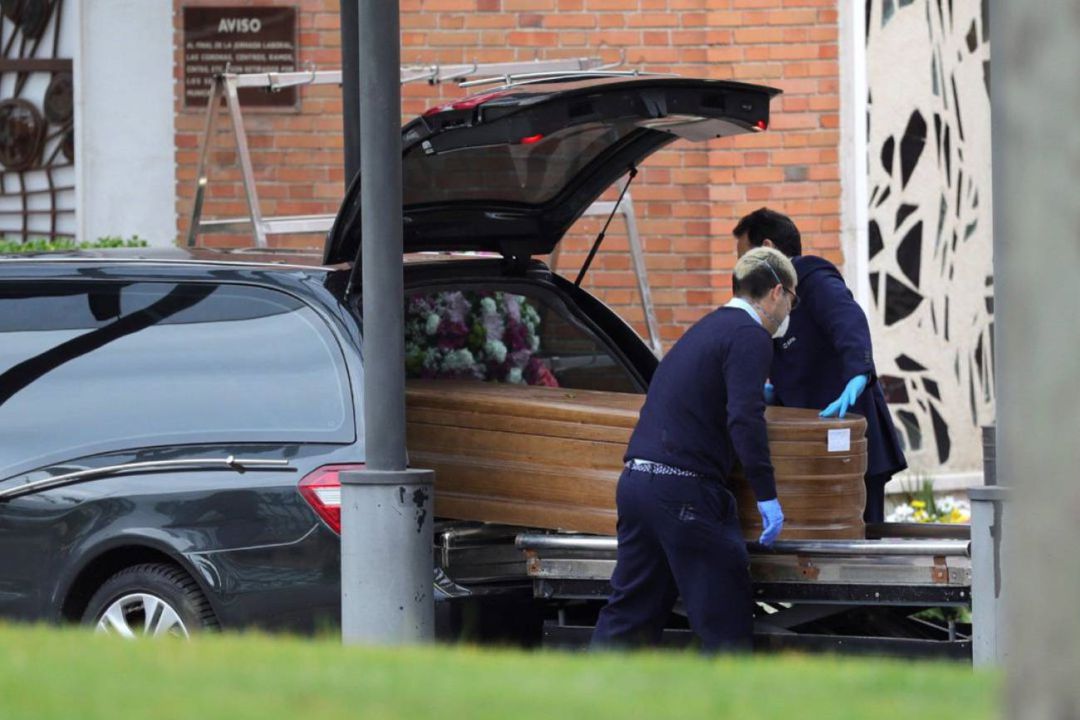 Los servicios funerarios trabajan a pleno rendimiento en la pandemia Los servicios funerarios trabajan a pleno rendimiento en la pandemia