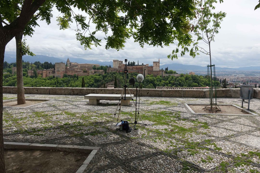 Mediciones de ruidos durante el confinamiento por la covid de 2020 por parte de investigadores de la Universidad de Granada (UGR) en el Mirador de San Nicolás Mediciones de ruidos durante el confinamiento por la covid de 2020 por parte de investigadores de la Universidad de Granada (UGR) en el Mirador de San Nicolás