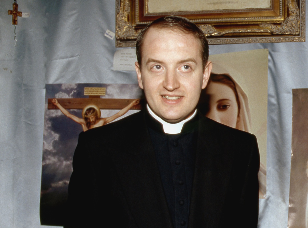 El Padre Apeles, sacerdote y colaborador de televisión El Padre Apeles, sacerdote y colaborador de televisión