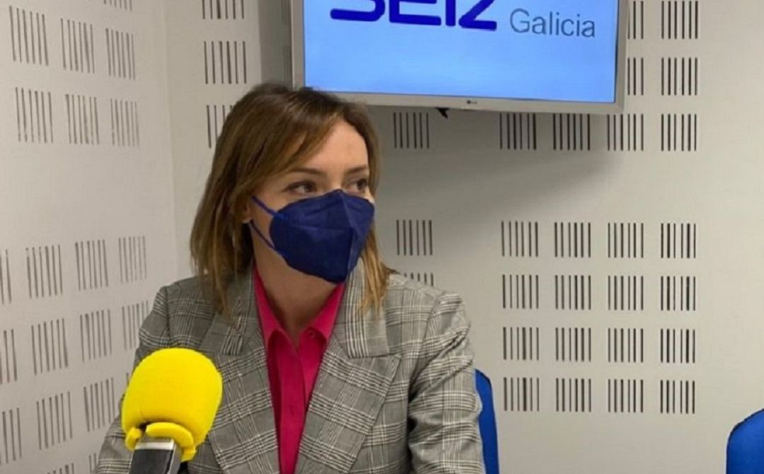La conselleira de Política Social, Fabiola García, en el estudio de Radio Galicia. La conselleira de Política Social, Fabiola García, en el estudio de Radio Galicia.