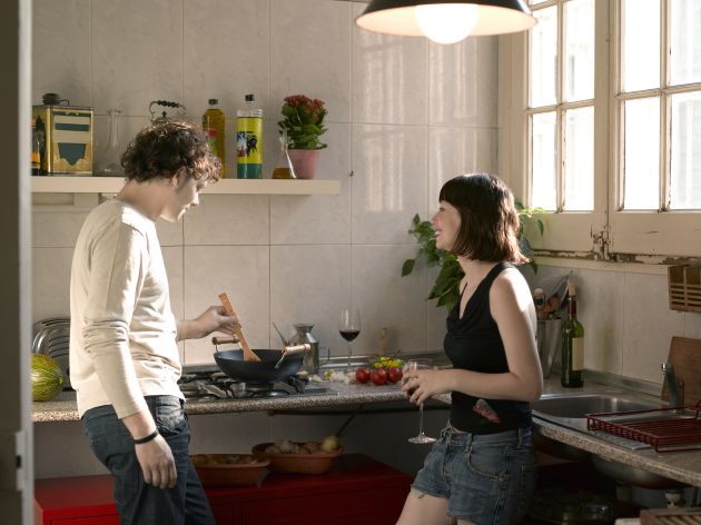 Las relaciones a distancia lo tienen más complicado con la pandemia. Las relaciones a distancia lo tienen más complicado con la pandemia.