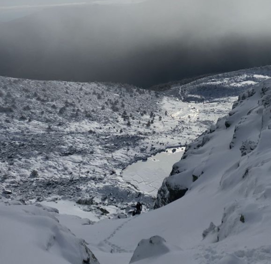 La sierra de Guadarrama cubierta de nieve La sierra de Guadarrama cubierta de nieve