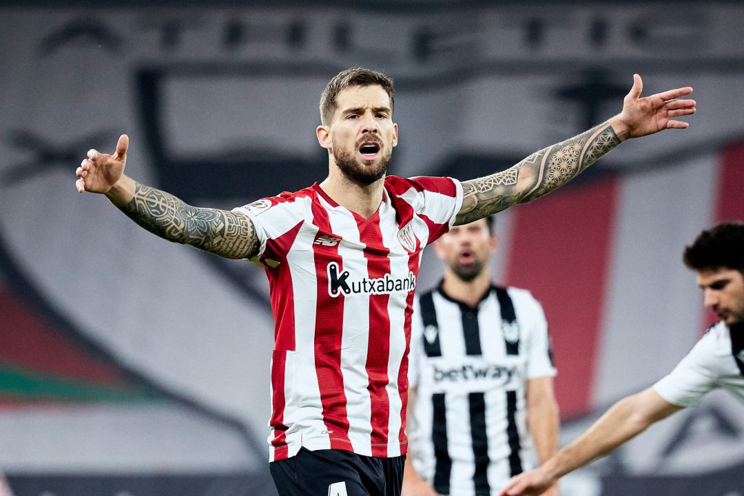 Inigo Martinez of Athletic Club during the Spanish Copa del Rey football match played between Athletic Club and Levante UD at San Mames stadium on February 11, 2021 in Bilbao, Spain Inigo Martinez of Athletic Club during the Spanish Copa del Rey football match played between Athletic Club and Levante UD at San Mames stadium on February 11, 2021 in Bilbao, Spain