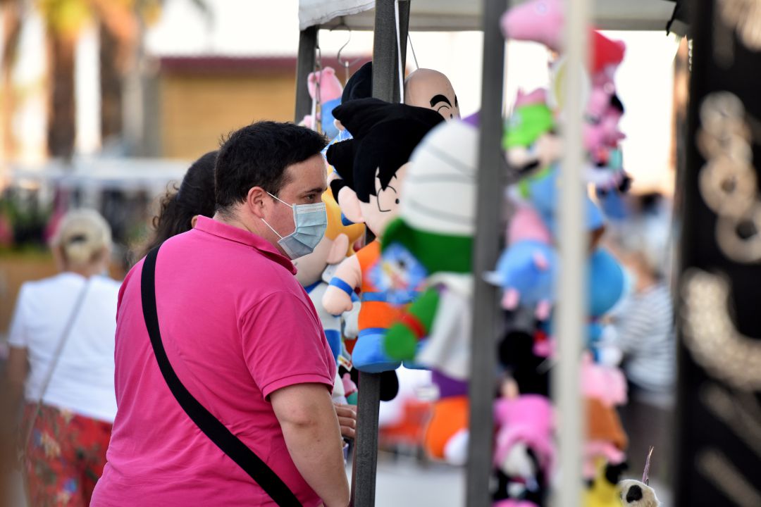 La situación de los mercadillos, que se cierran una semana sí y otra también, es ya desesperante para cientos de familias jiennenses que viven del comercio ambulante La situación de los mercadillos, que se cierran una semana sí y otra también, es ya desesperante para cientos de familias jiennenses que viven del comercio ambulante