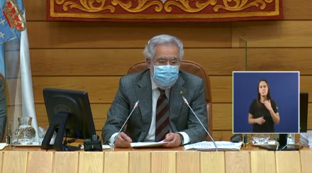 El presidente del Parlamento, Miguel Santalices, en un momento del pleno El presidente del Parlamento, Miguel Santalices, en un momento del pleno