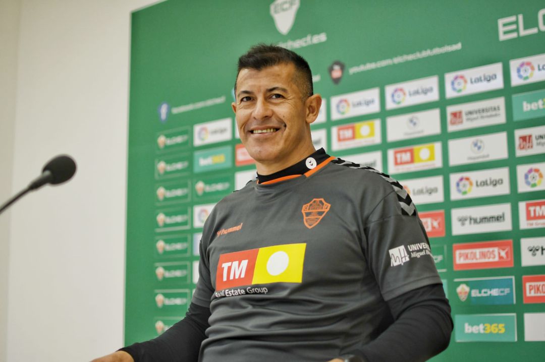 Almirón antes de su rueda de prensa telemática en la previa del Celta-Elche Almirón antes de su rueda de prensa telemática en la previa del Celta-Elche