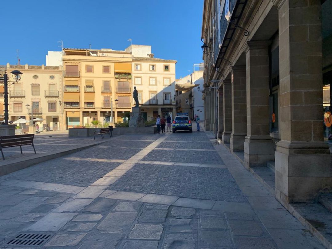 Úbeda y Baeza podrán reabrir el comercio a partir de mañana Úbeda y Baeza podrán reabrir el comercio a partir de mañana