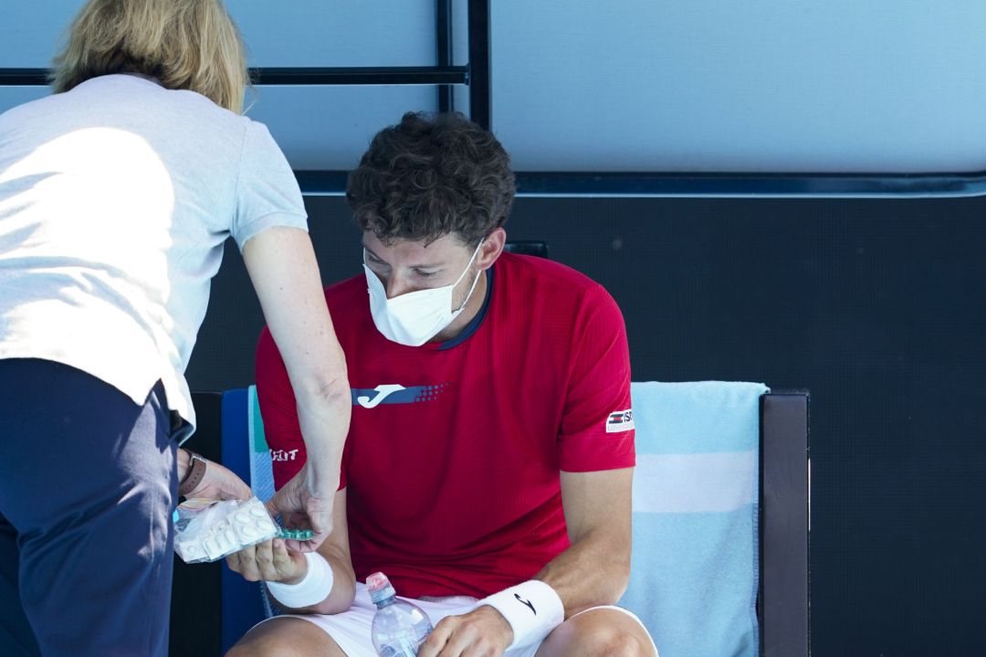 Pablo Carreño es atendido durante el partido conra Dimitrov. Pablo Carreño es atendido durante el partido conra Dimitrov.