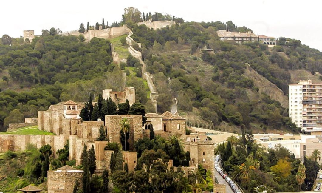 Panorámica de la Alcazaba y el Castillo de Gibralfaro Panorámica de la Alcazaba y el Castillo de Gibralfaro
