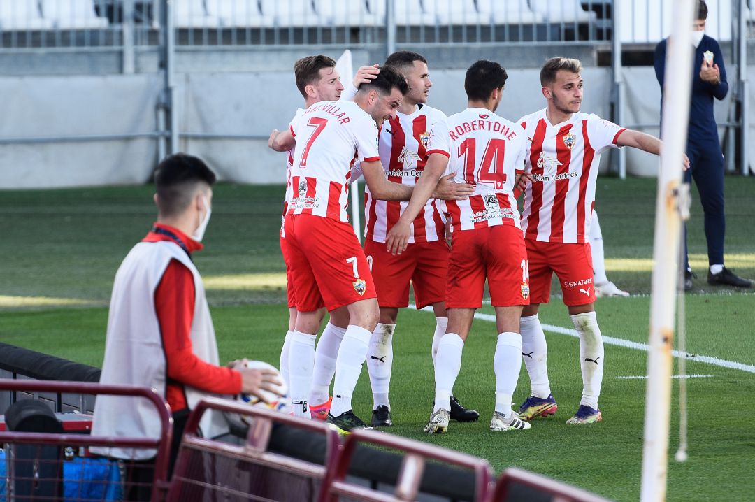Celebración del gol de Juan Villar desde el punto de penalti. Celebración del gol de Juan Villar desde el punto de penalti.