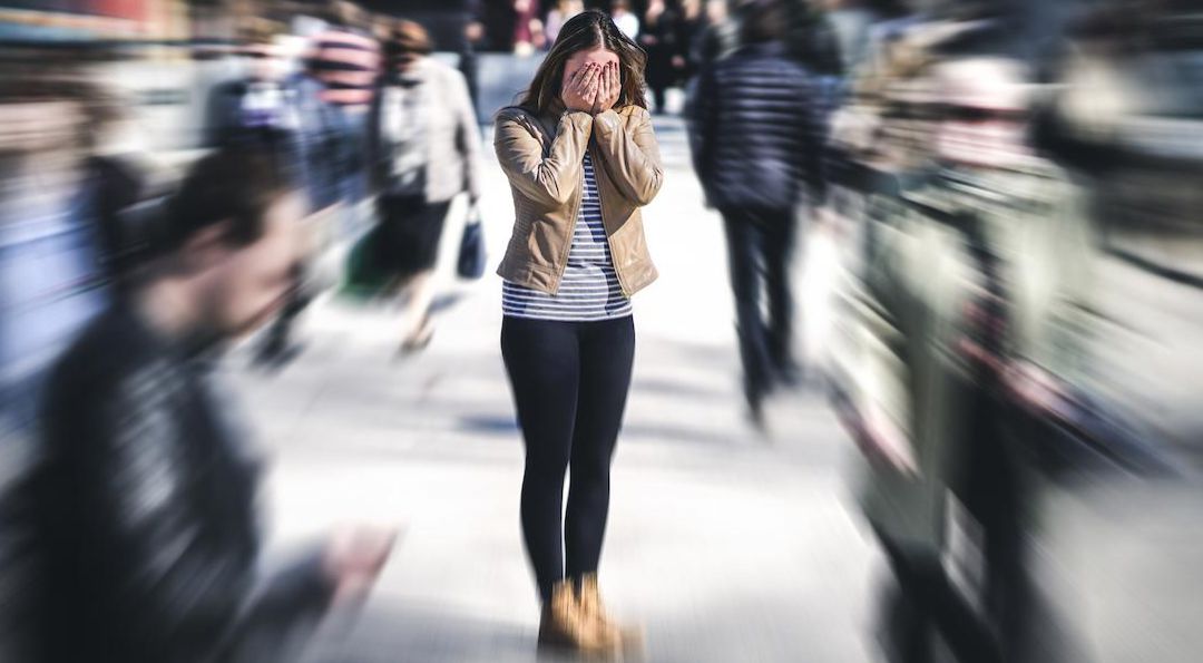 La ansiedad nos puede aislar y bloquear, dificultando el hallazgo de soluciones La ansiedad nos puede aislar y bloquear, dificultando el hallazgo de soluciones