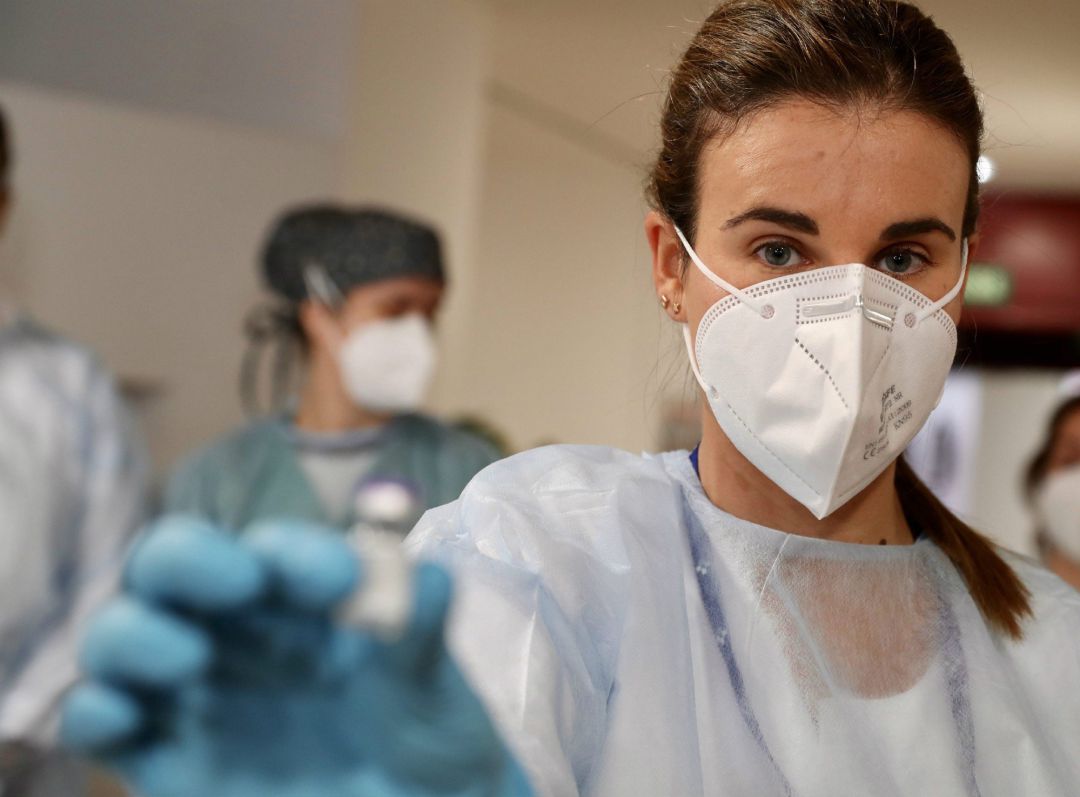 Los científicos analizan las nuevas variantes de coronavirus. Los científicos analizan las nuevas variantes de coronavirus.