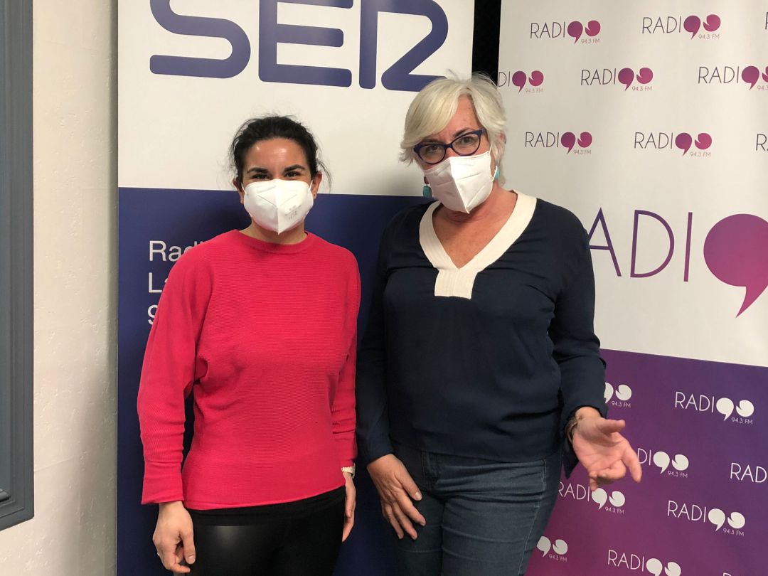 Ana Ordóñez, psicóloga y Carmen Escos, Trabajadora Social del Centro de Salud de Motilla Ana Ordóñez, psicóloga y Carmen Escos, Trabajadora Social del Centro de Salud de Motilla