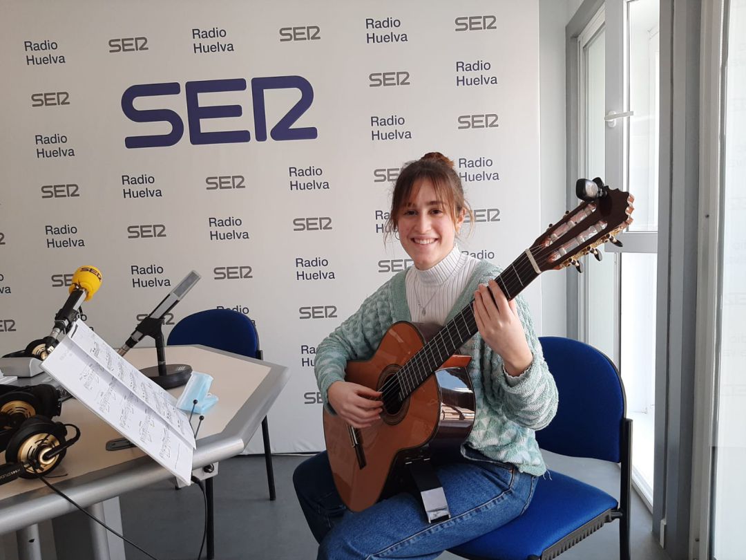 Marina Flores Ramírez, guitarra clásica. Lepe (Huelva) Marina Flores Ramírez, guitarra clásica. Lepe (Huelva)